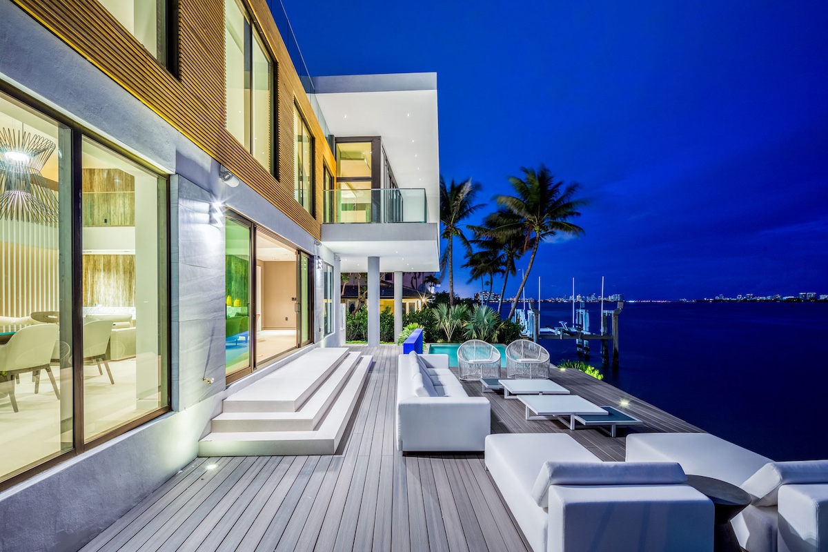 Hidden Perks of Booking a Luxury Villa in Miami